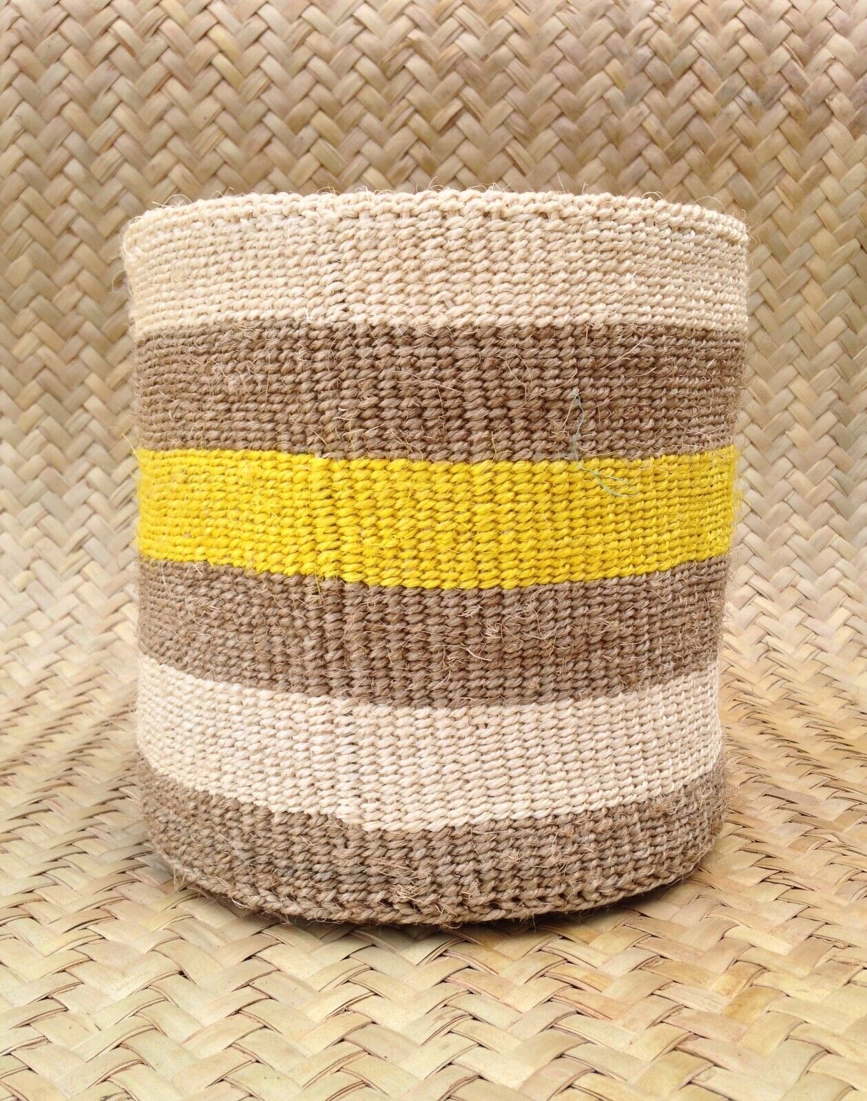 African Kiondo Basket Woven Sisal Storage Planter Kenyan Made 10.5 in/27cm Beige