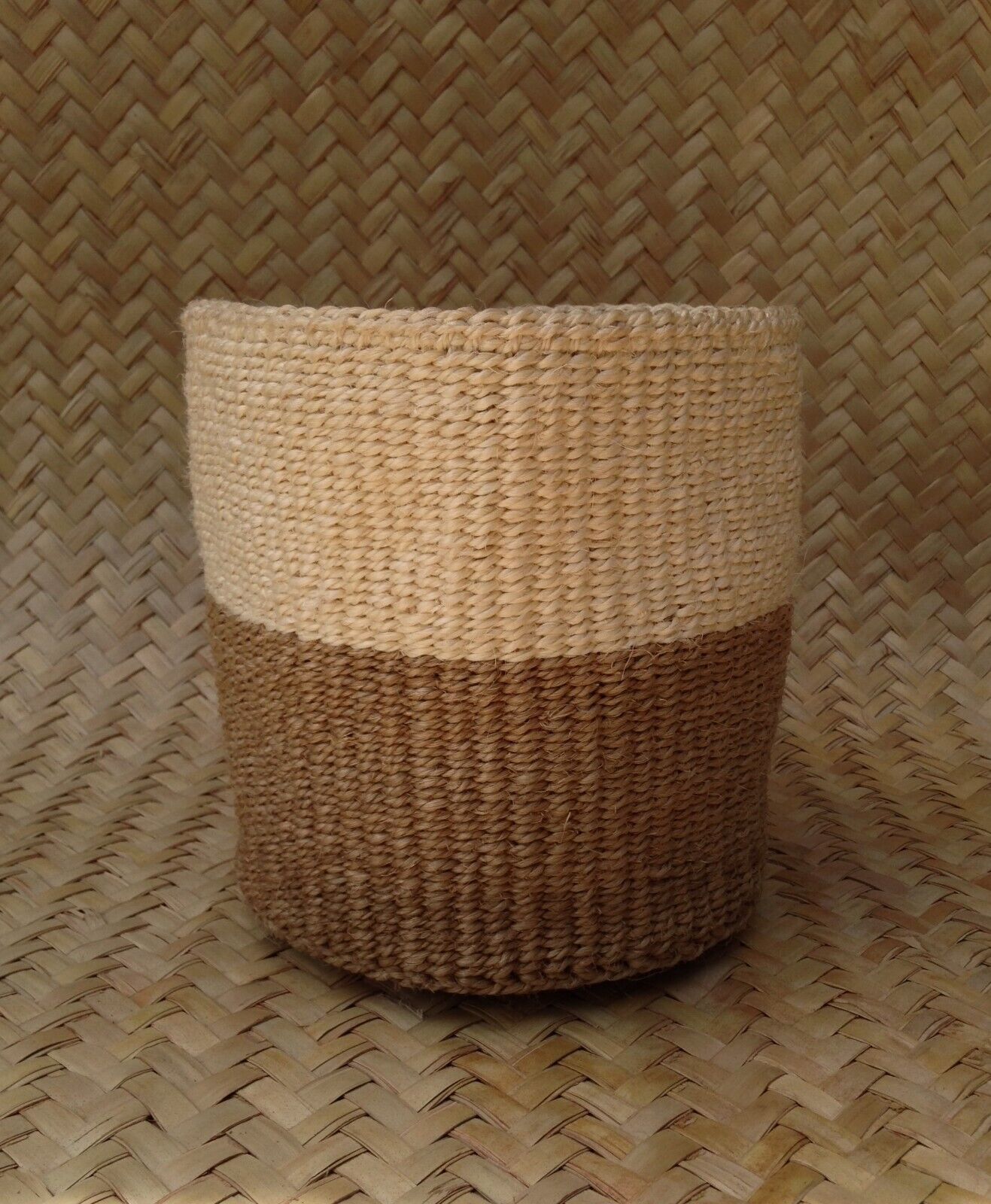 African Kiondo Basket Woven Sisal Storage Planter Kenyan Made Size 8 in /20.3 cm