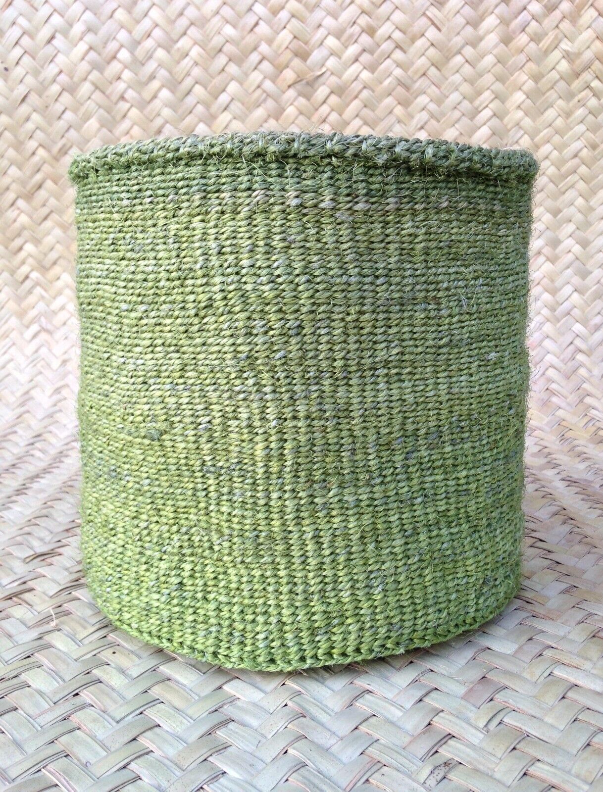 African Kiondo Basket Woven Sisal Storage Planter Kenyan Made 10.5 in/27cm Green